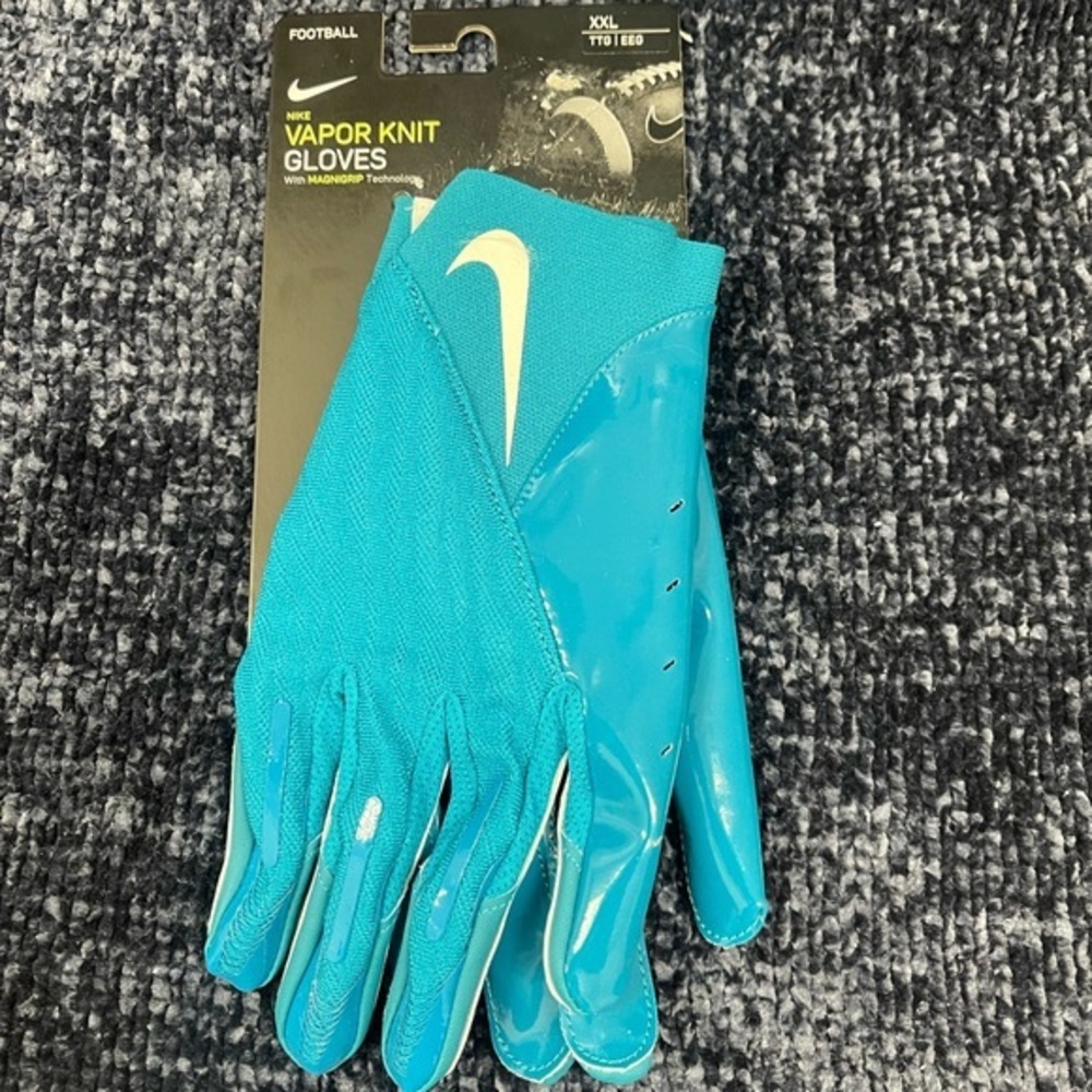 Nike Vapor Knit Gloves *EXTREMELY RARE COLORWAY*